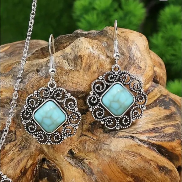 SET: Gemstone inlaid turquoise silver filigree set earrings/necklace brand new - Picture 2 of 4